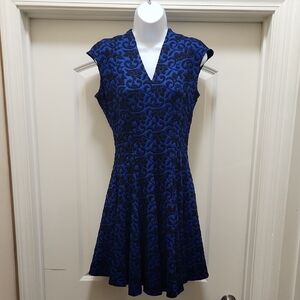 Elegant Blue Patterned Dress